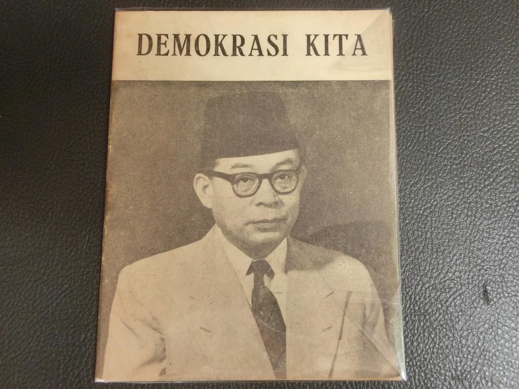 Detail Buku Tentang Demokrasi Nomer 29