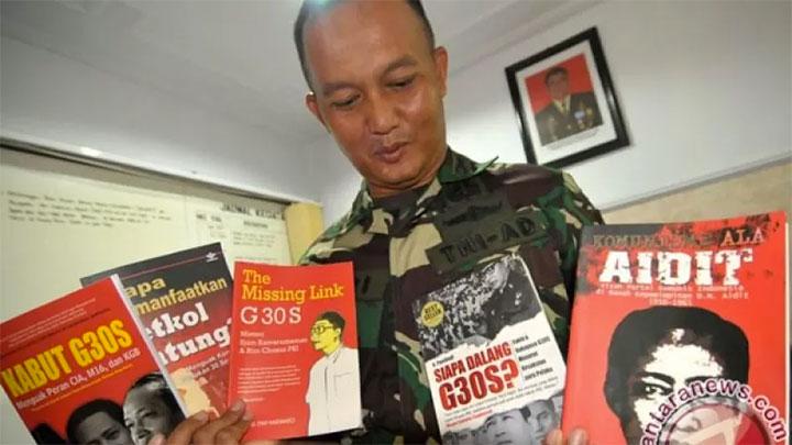 Detail Buku Tentang G30s Pki Nomer 12