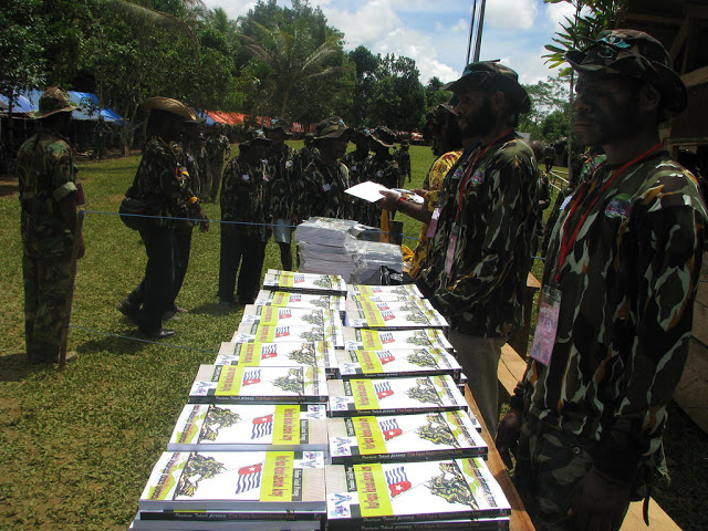 Detail Buku Tentang Organisasi Papua Merdeka Nomer 40