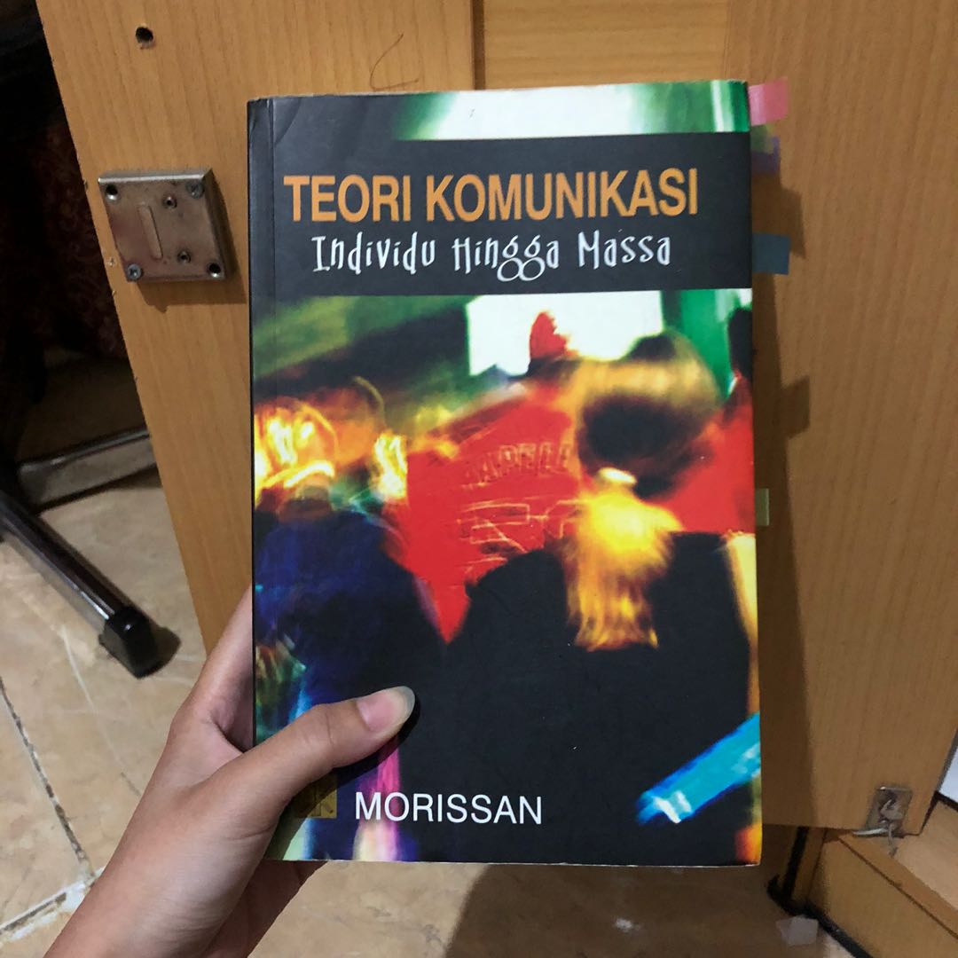 Detail Buku Teori Komunikasi Morissan Nomer 12