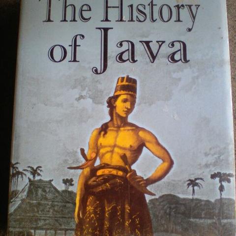 Detail Buku The History Of Java Nomer 37