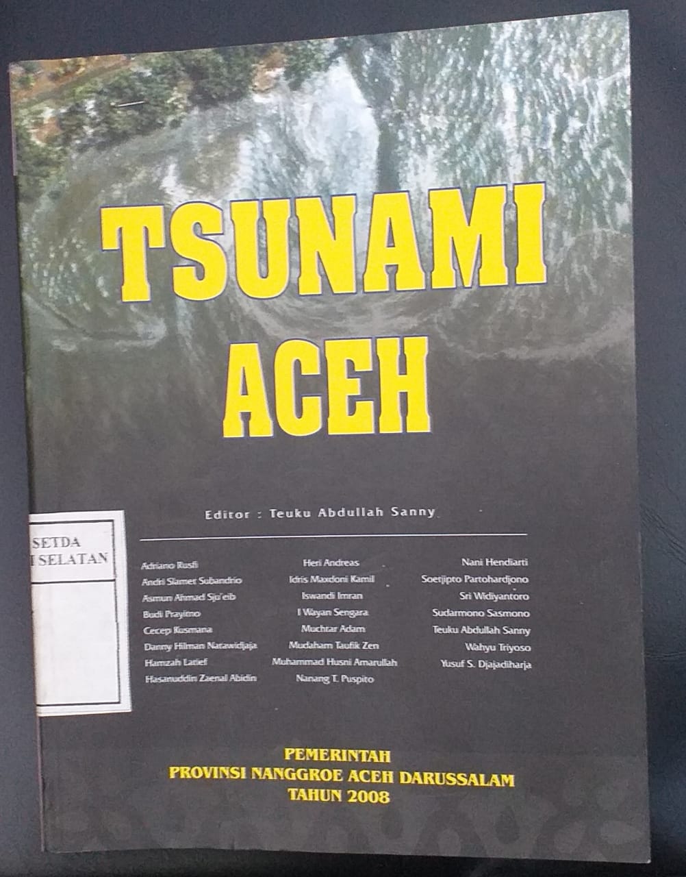 Detail Buku Tsunami Aceh Nomer 24