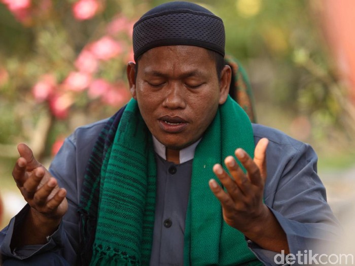 Detail Buku Tuntunan Sholat 5 Waktu Nomer 27