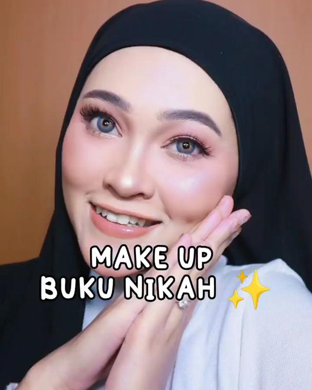 Detail Buku Tutorial Make Up Nomer 31