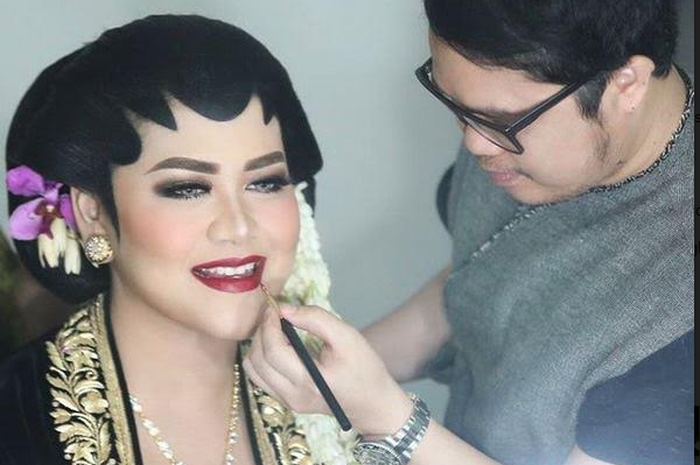 Detail Buku Tutorial Make Up Nomer 32