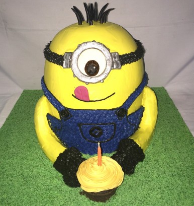 Detail Cake Gambar Minion Buttercream Nomer 38