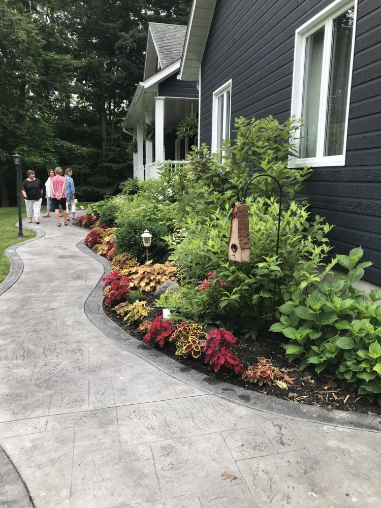 Detail Cara Bikin Taman Depan Rumah Sederhana Nomer 39