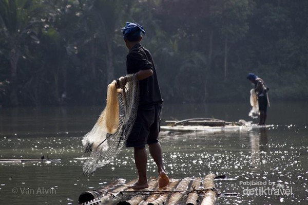 Detail Cara Melempar Jala Nomer 32