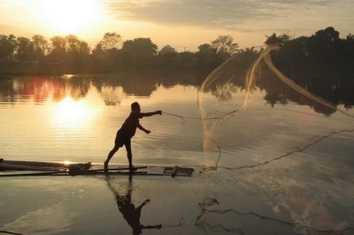 Detail Cara Melempar Jala Ikan Nomer 31