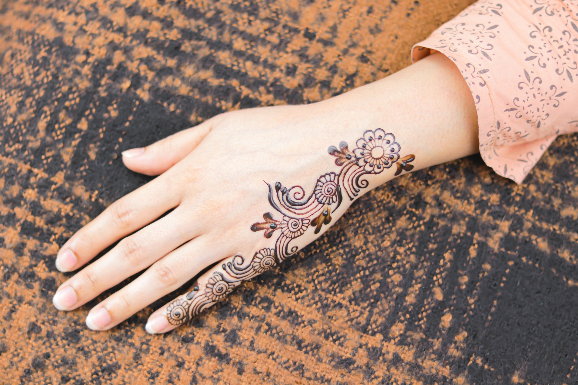 Detail Cara Memakai Henna Simple Nomer 12
