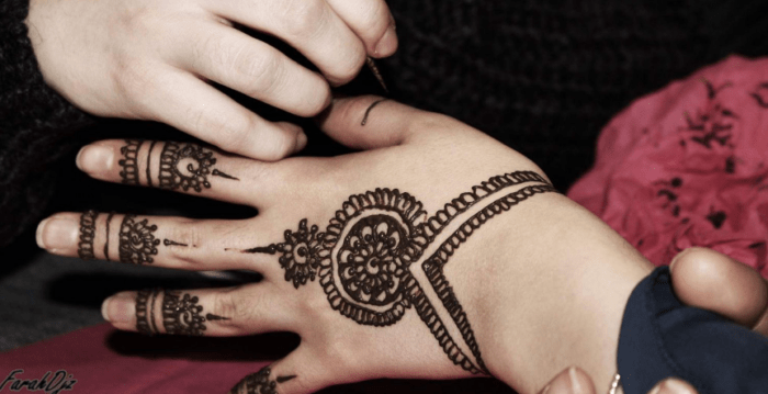 Detail Cara Membuat Motif Henna Di Tangan Nomer 19