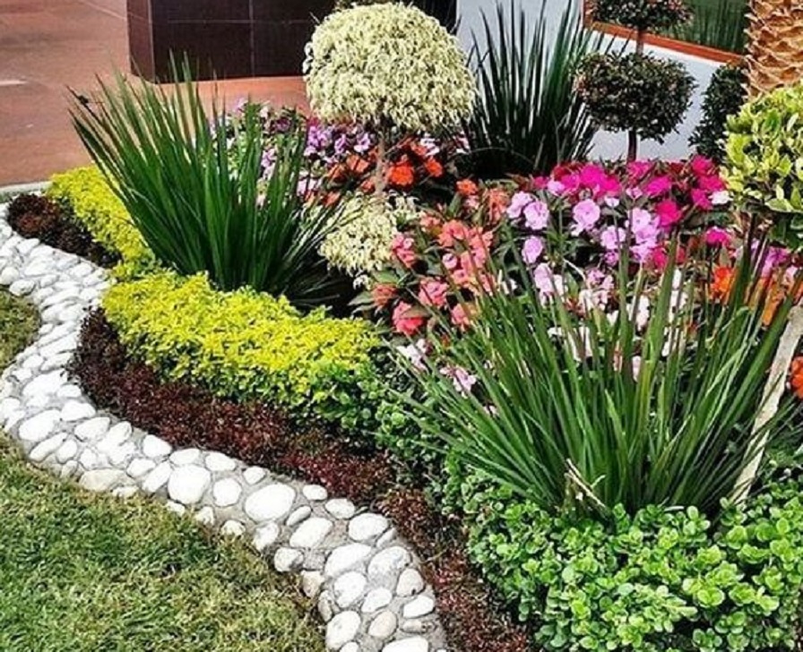 Detail Cara Membuat Taman Bunga Di Halaman Rumah Nomer 20