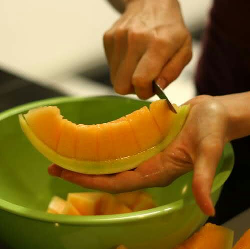 Cara Memotong Melon - KibrisPDR