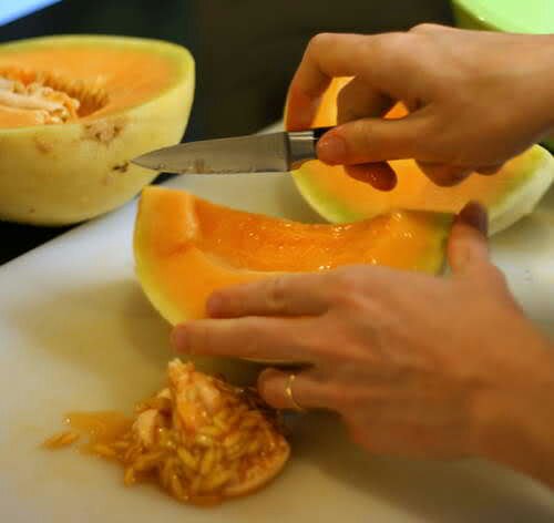 Detail Cara Memotong Melon Nomer 18