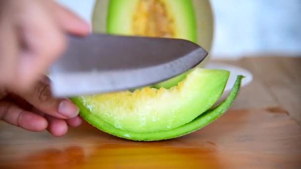 Detail Cara Memotong Melon Nomer 24
