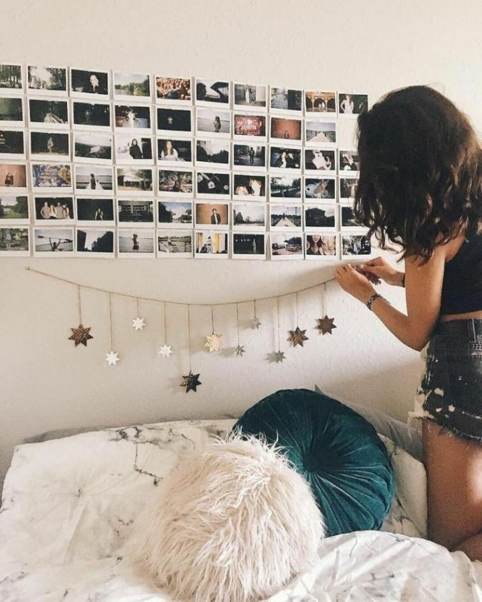 Detail Cara Menata Foto Di Dinding Kamar Nomer 21