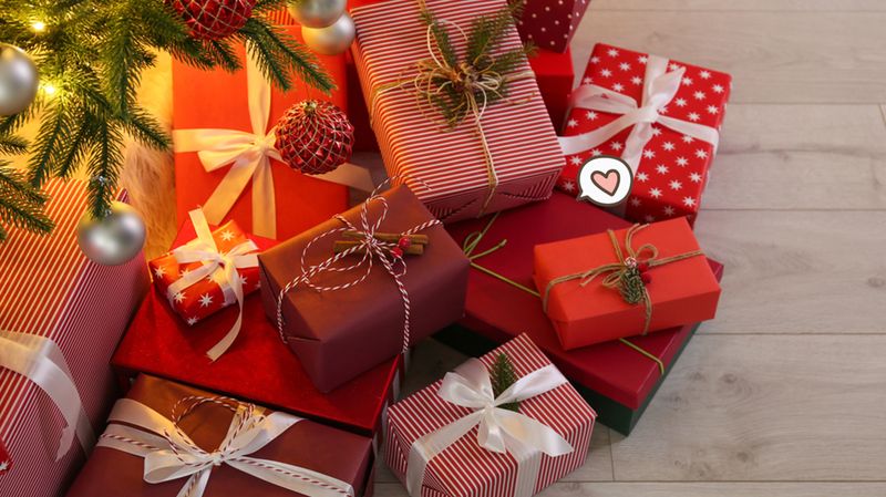 Detail Cara Menggambar Kado Natal Nomer 26