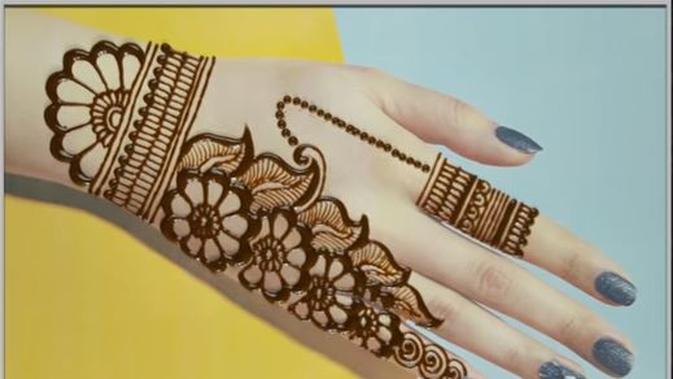 Detail Cara Menghias Henna Di Tangan Nomer 4