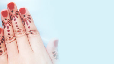 Detail Cara Menghias Henna Di Tangan Nomer 38