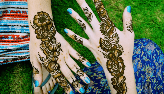 Detail Cara Menghias Henna Di Tangan Nomer 41