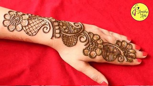 Detail Cara Menghias Henna Di Tangan Nomer 49