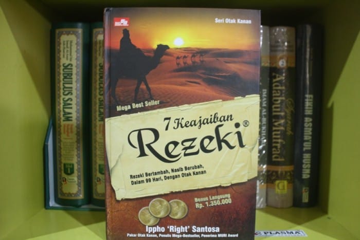 Detail Cara Menulis Resensi Buku Pengetahuan Nomer 16