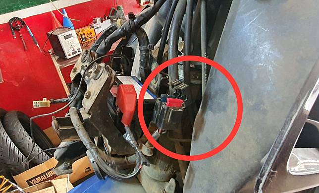 Detail Cara Pasang Rumah Sekring Motor Nomer 5