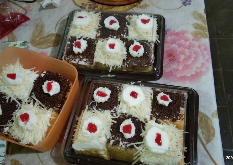 Detail Cara Potong Kue Ulang Tahun Nomer 39