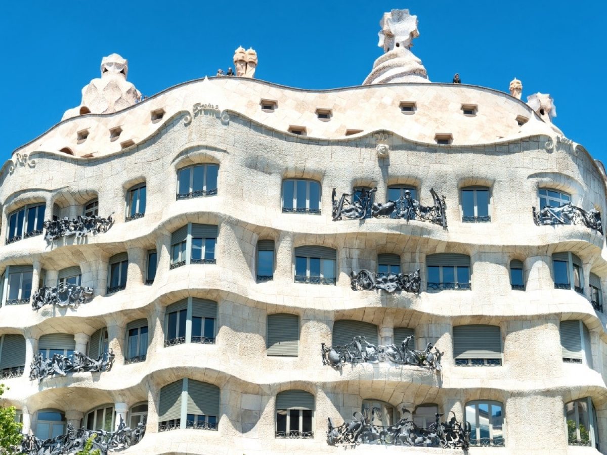 Detail Casa Mila Adalah Nomer 10