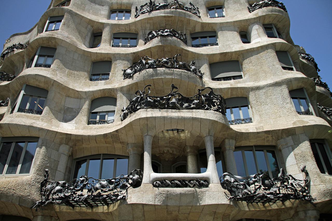 Detail Casa Mila Adalah Nomer 26