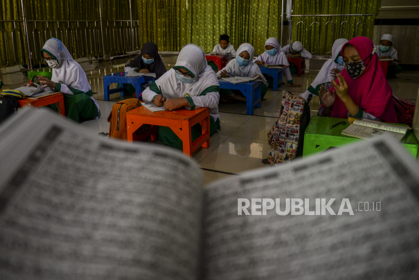 Detail Cerita Bahasa Arab Tentang Ramadhan Nomer 41