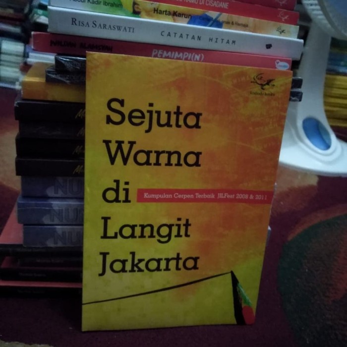 Cerpen Buku Hitam Langit - KibrisPDR