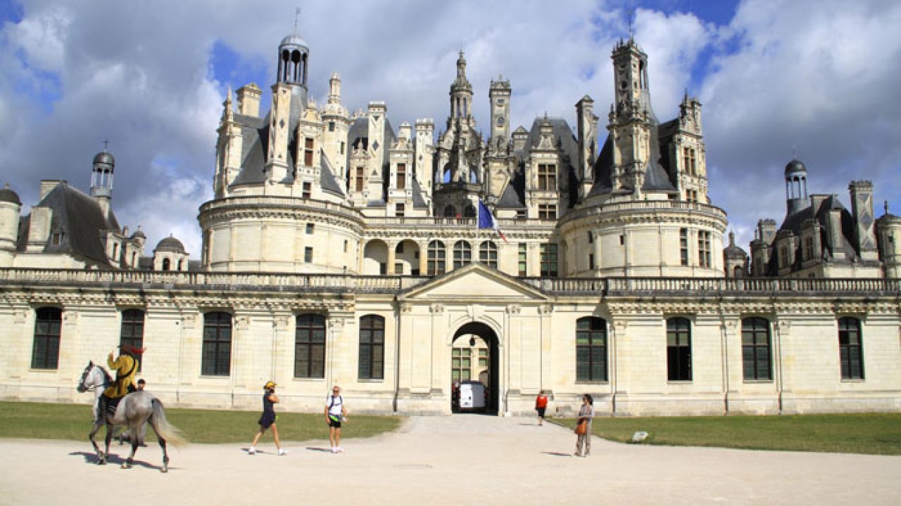 Detail Chateau De Chambord Nomer 22