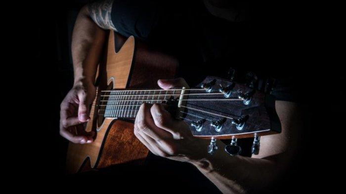 Detail Chord Gitar Surat Cinta Untuk Starla Pemula Nomer 40