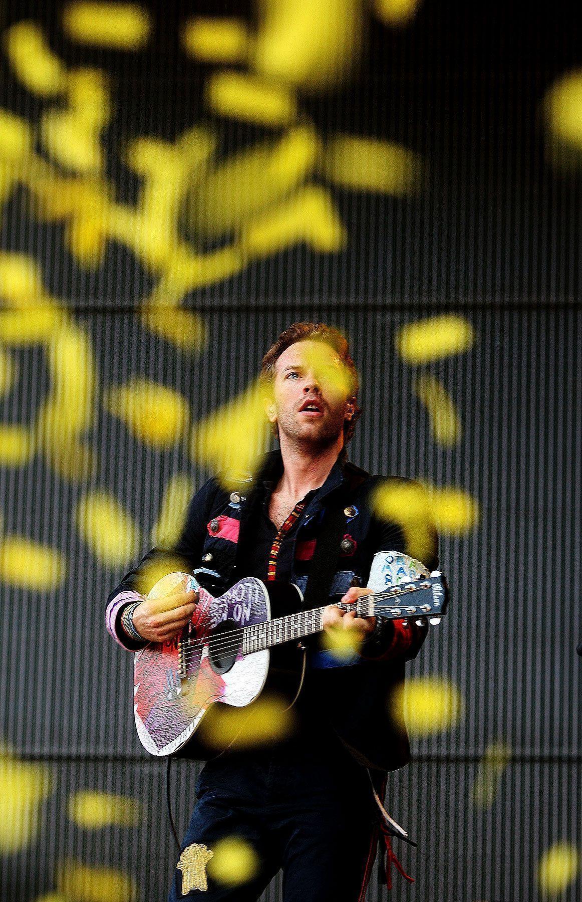 Detail Chris Martin Wallpaper Nomer 9