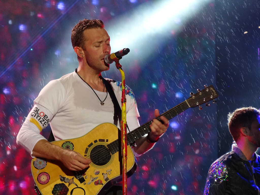 Detail Chris Martin Wallpaper Nomer 22