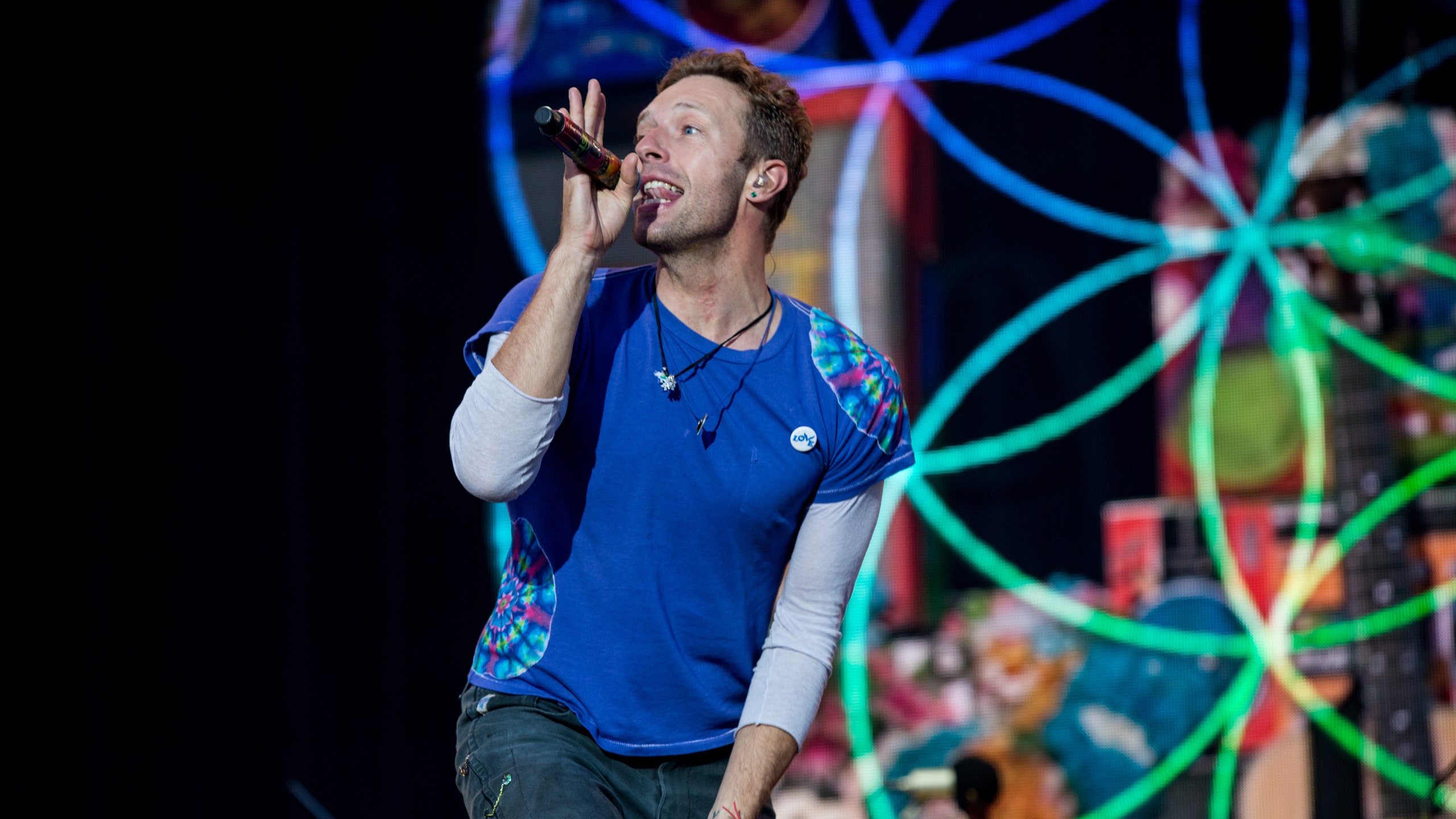 Detail Chris Martin Wallpaper Nomer 35