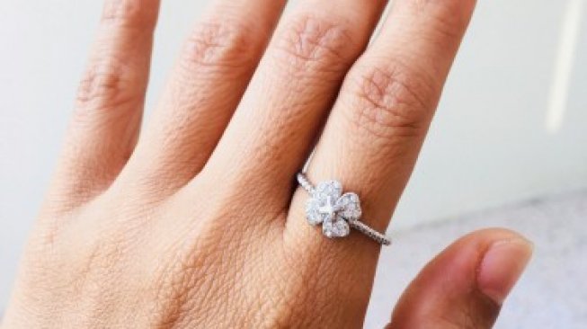 Detail Cincin Untuk Jari Telunjuk Nomer 30