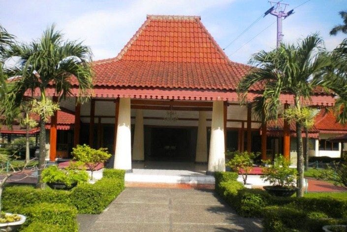 Detail Ciri Khusus Rumah Adat Jawa Barat Nomer 43