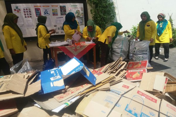 Detail Contoh Buku Besar Bank Sampah Nomer 33