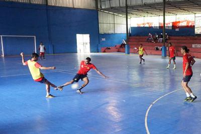 Detail Contoh Lapangan Futsal Nomer 24