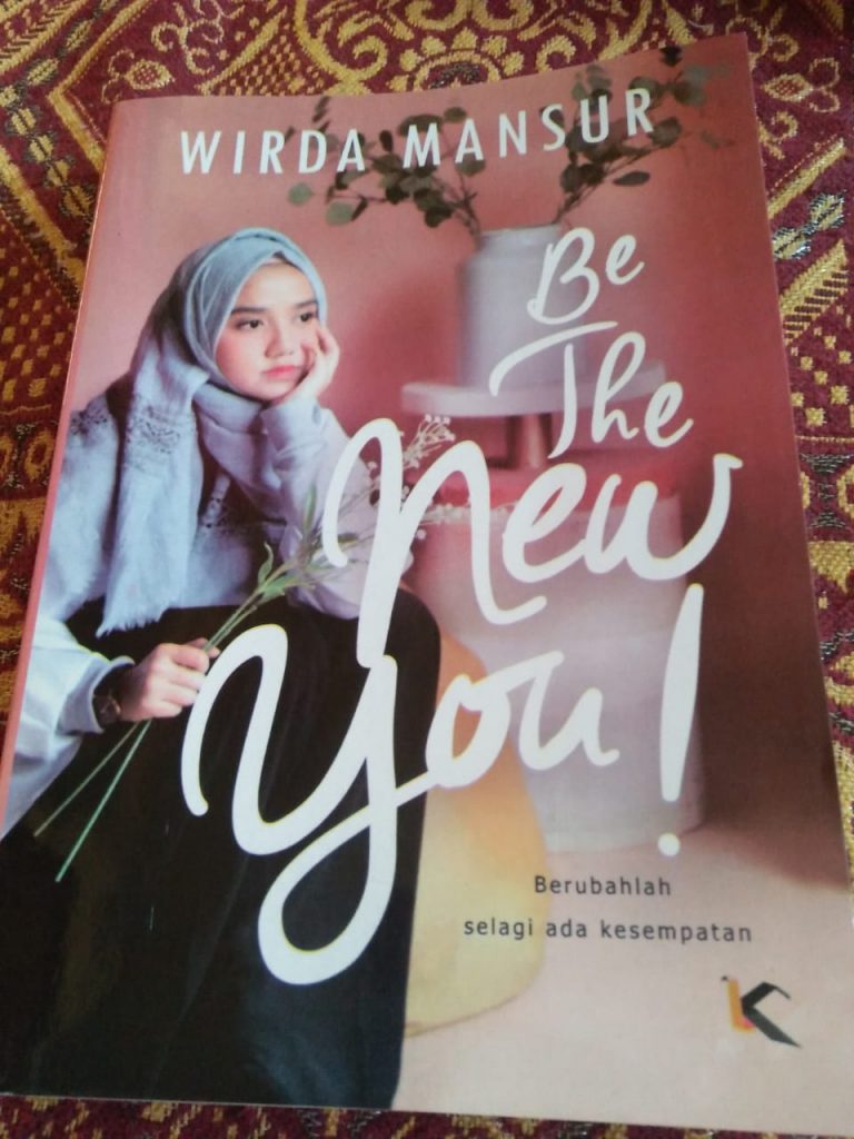 Detail Cover Buku Be The New You Nomer 8