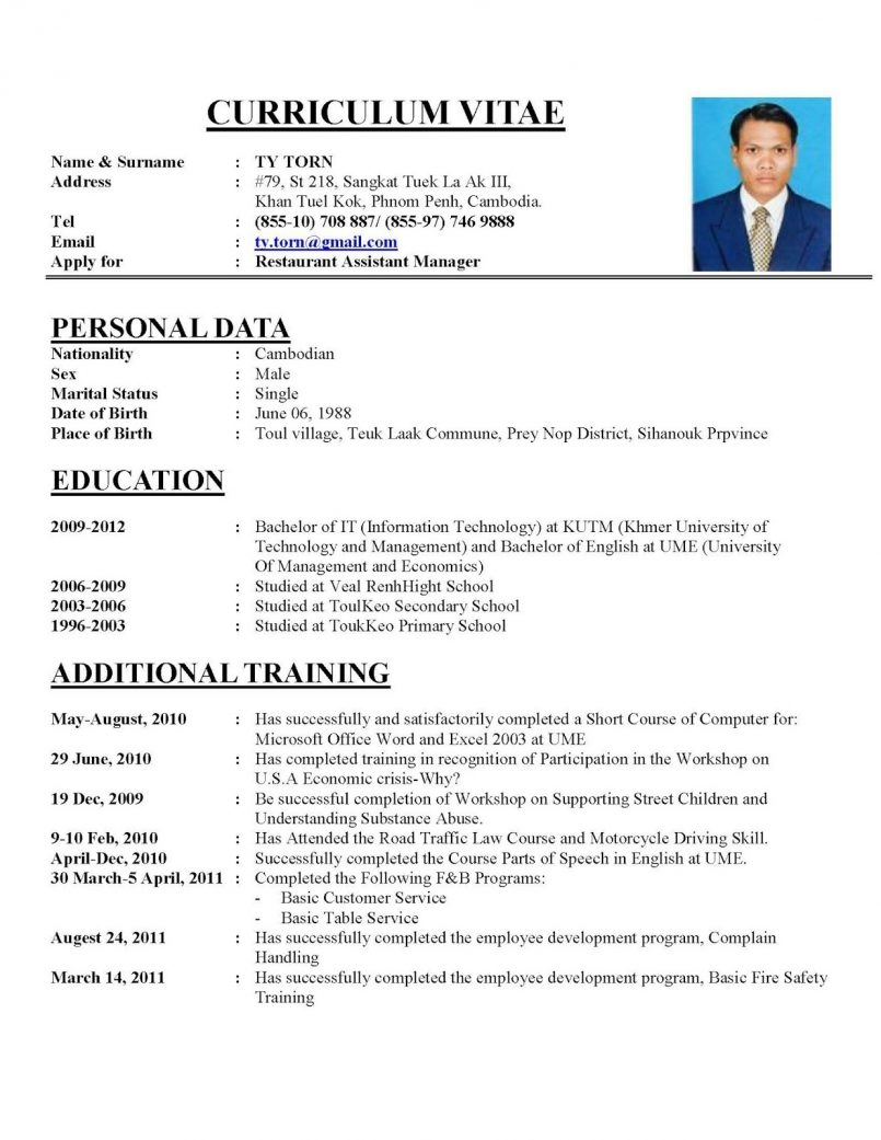 Detail Cv Template In English Doc Nomer 38