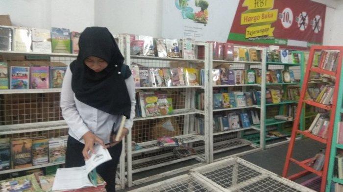 Detail Daftar Buku Gramedia Jambi Nomer 19