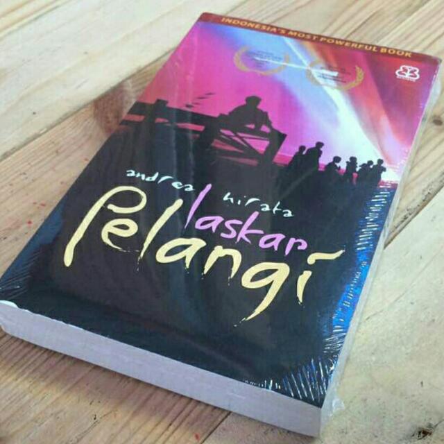 Detail Data Buku Laskar Pelangi Nomer 15