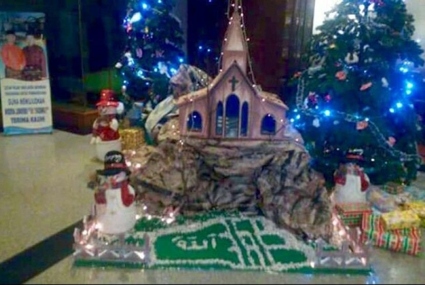 Detail Dekorasi Natal Untuk Gereja Nomer 42