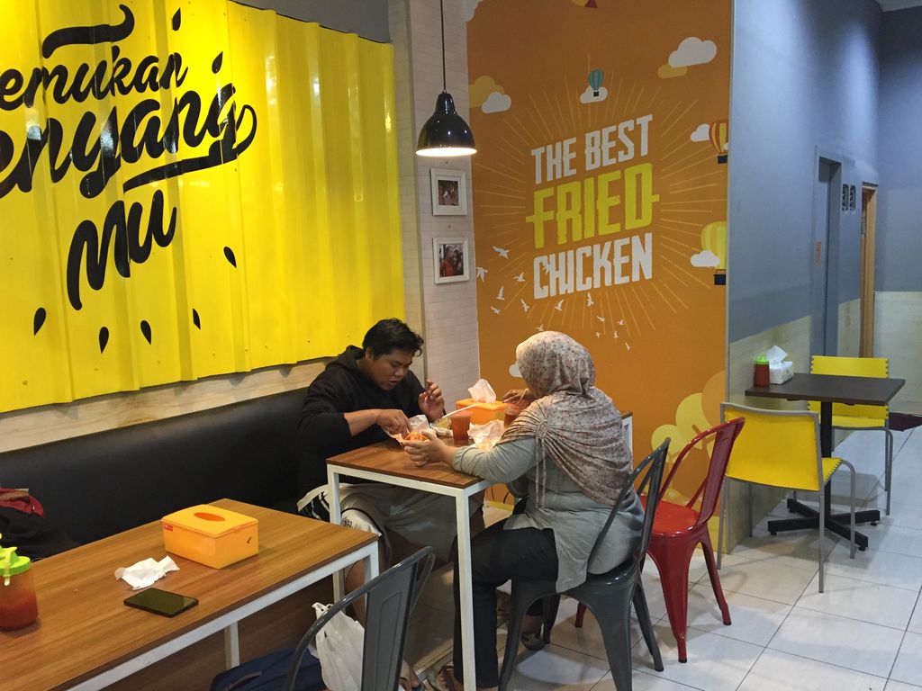 Detail Desain Mini Resto Fried Chicken Nomer 31