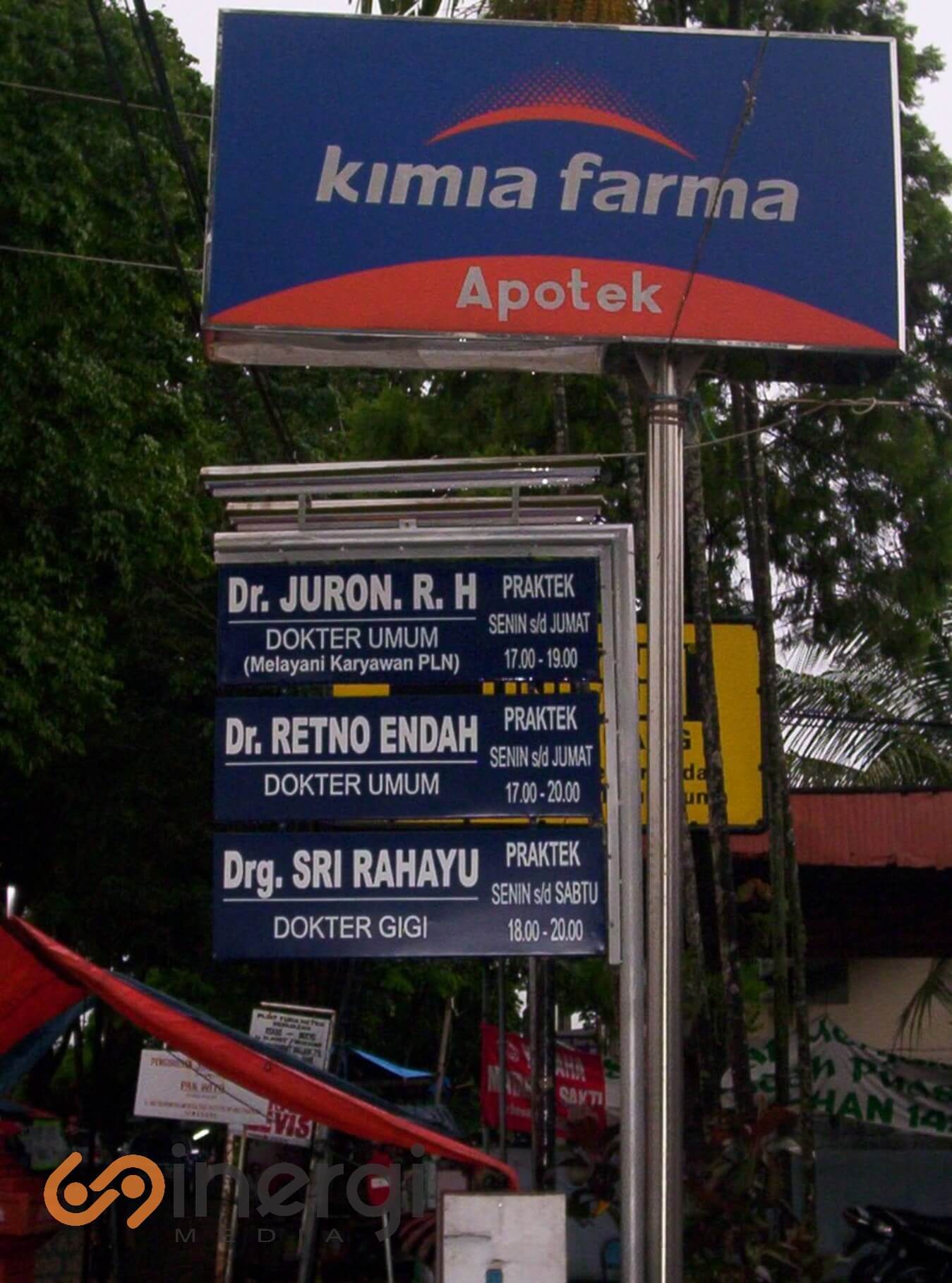 Detail Desain Papan Nama Apotek Nomer 2