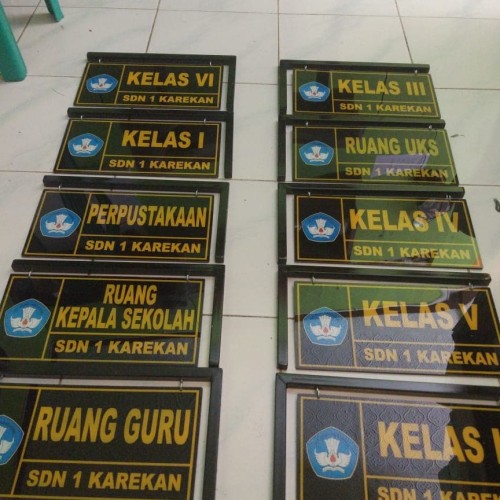 Detail Desain Papan Nama Ruangan Kantor Nomer 24