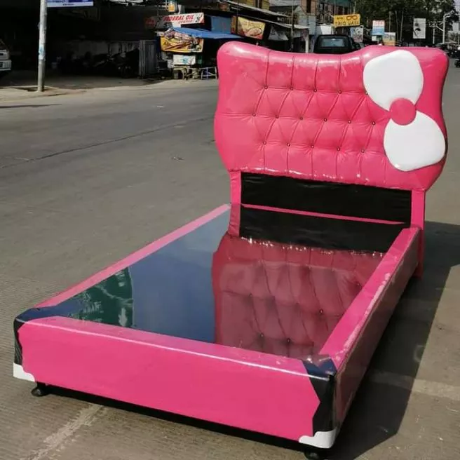 Detail Dipan Hello Kitty Nomer 36